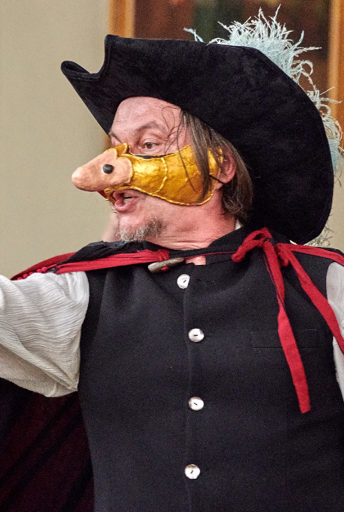 C, mint Cyrano - VIDOR színházi versenyprogram